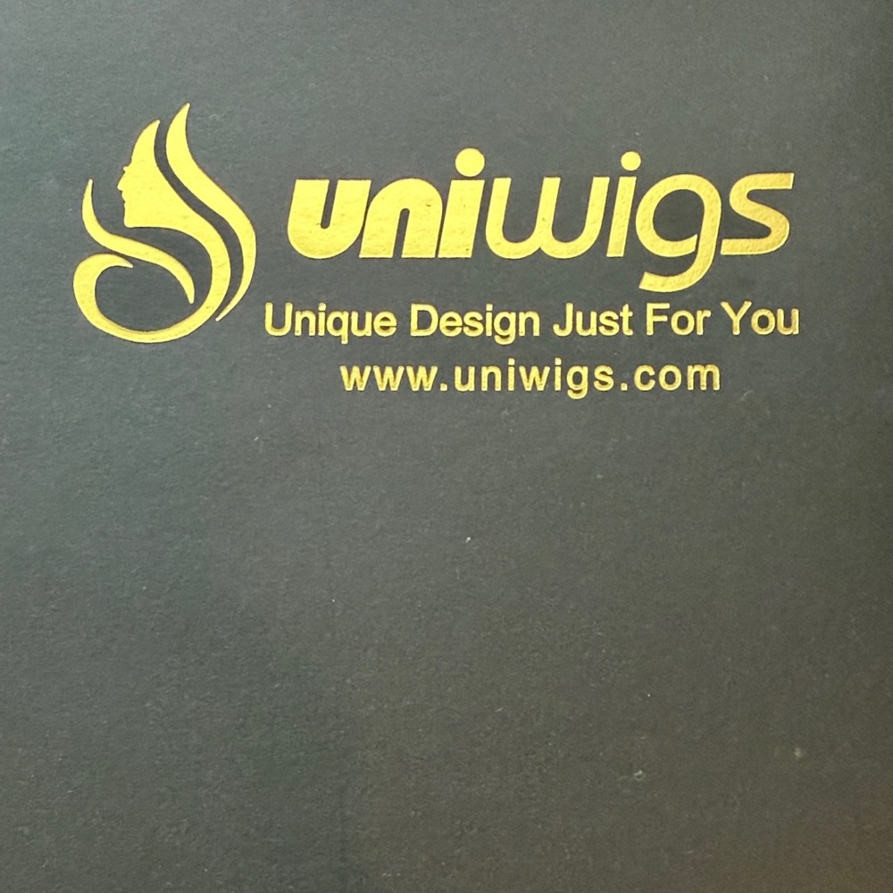 Uniwigs 12” topper Brand New